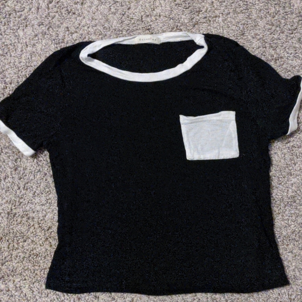 2 for $10 ⭐Black Crop Top